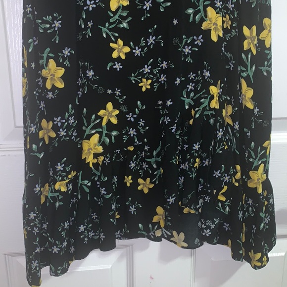 Zara Floral Dress M - Picture 4 of 4